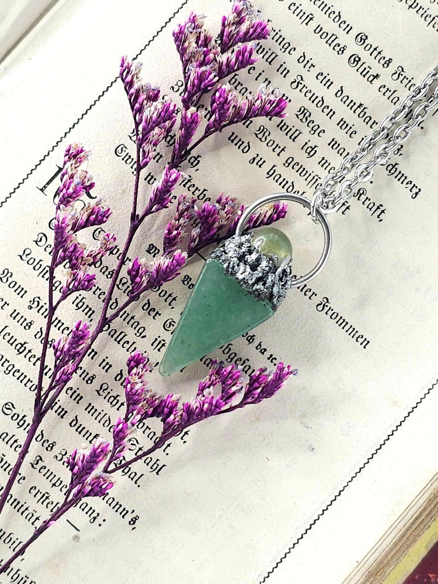 Green aventurine pendulum necklace