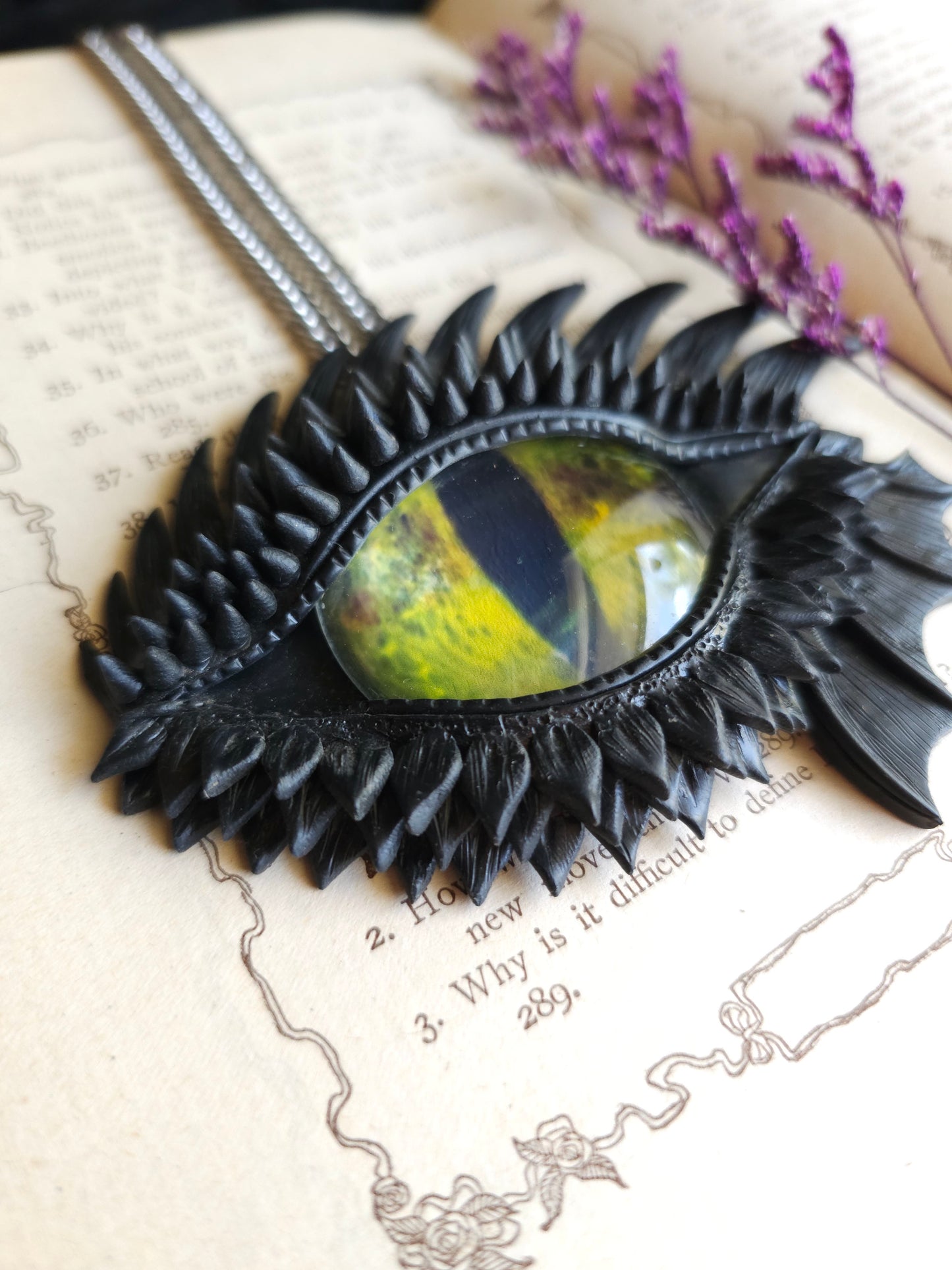 Black Dragon eye